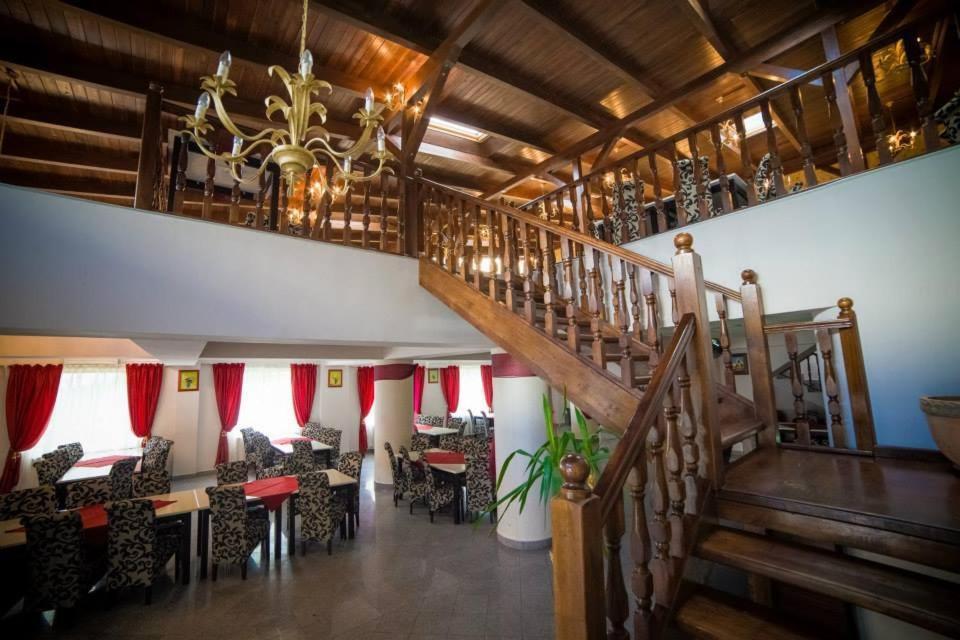 Hotel Gclub Breaza  Zewnętrze zdjęcie